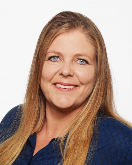 Corinne Schmid, Layouterin und Grafikerin